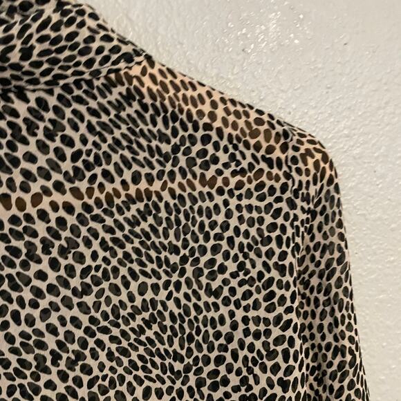 Express Womens Top Size 1/2 Animal Print Silk Chiffon Button Up Mob Wife Y2K - Picture 4 of 9